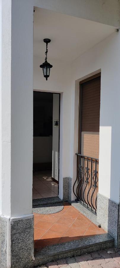 La Casa Ciarlasca Lacchiarella Exterior foto